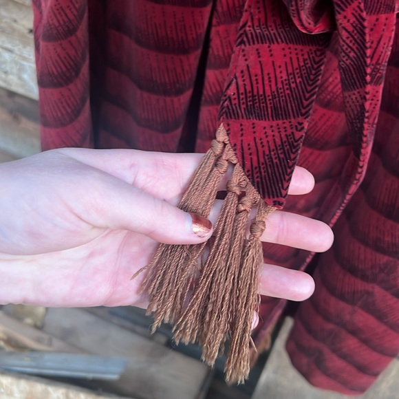 Vintage velvet double breasted house coat belted with tassels - Picture 4 of 15